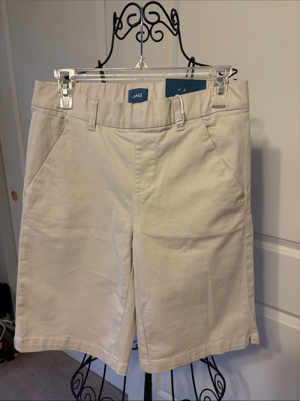 Jag Jeans Cream Stretch Bermuda Shorts